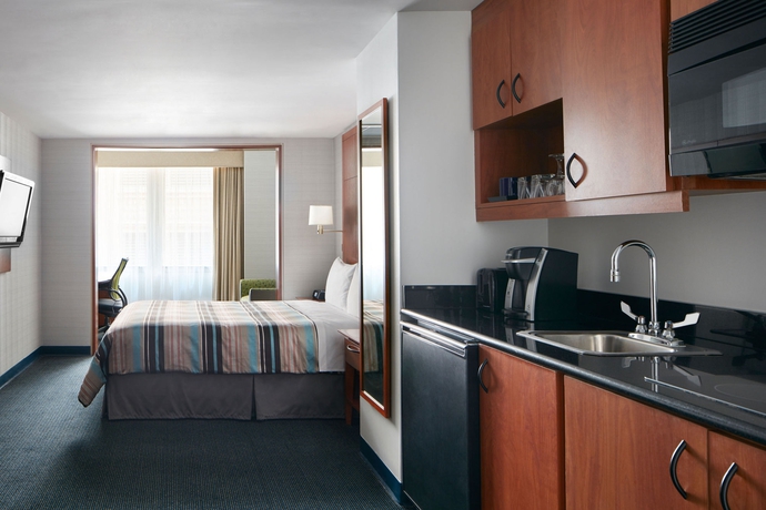 Imagen de la habitación del Hotel Central Loop. Foto 7