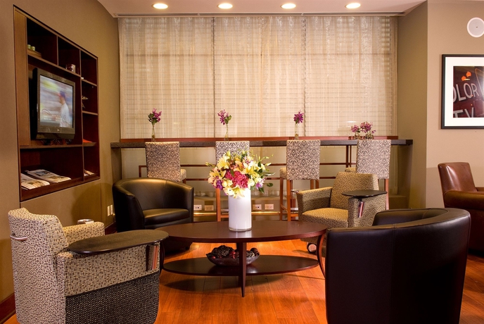 Imagen de los interiores del Hotel Central Loop. Foto 15