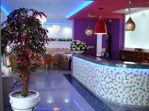 Imagen de los interiores del Hotel Central, Loutraki. Foto 11