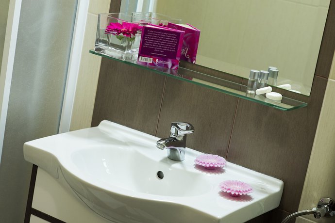 Imagen de la habitación del Hotel Central Lux Kragujevac. Foto 8