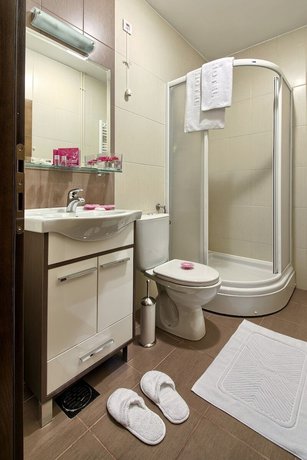 Imagen de la habitación del Hotel Central Lux Kragujevac. Foto 9