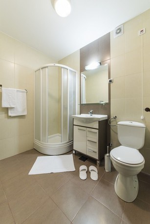 Imagen de la habitación del Hotel Central Lux Kragujevac. Foto 16