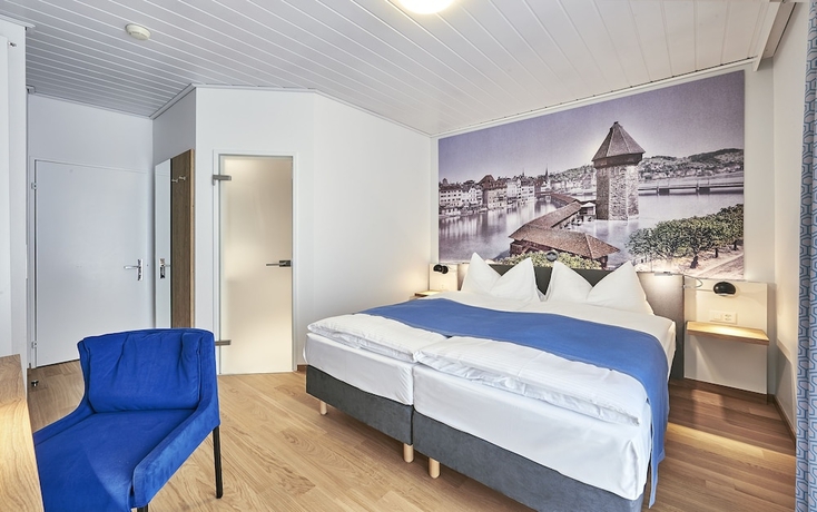 Imagen de la habitación del Hotel Central Luzern. Foto 6