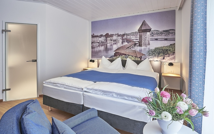Imagen de la habitación del Hotel Central Luzern. Foto 14