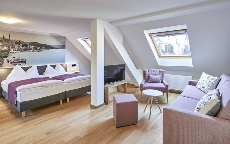 Imagen de la habitación del Hotel Central Luzern. Foto 16