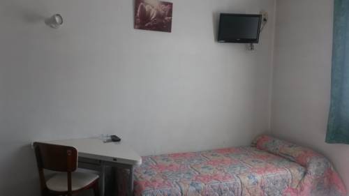 Imagen de la habitación del Hotel Central, Lyon. Foto 3