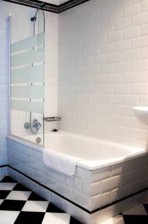 Imagen de la habitación del Hotel Central, Marbella. Foto 3