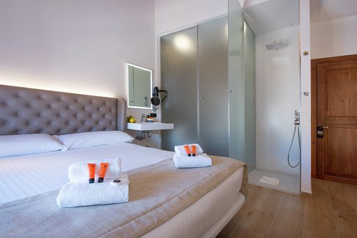 Imagen de la habitación del Hotel Central Maria. Foto 4