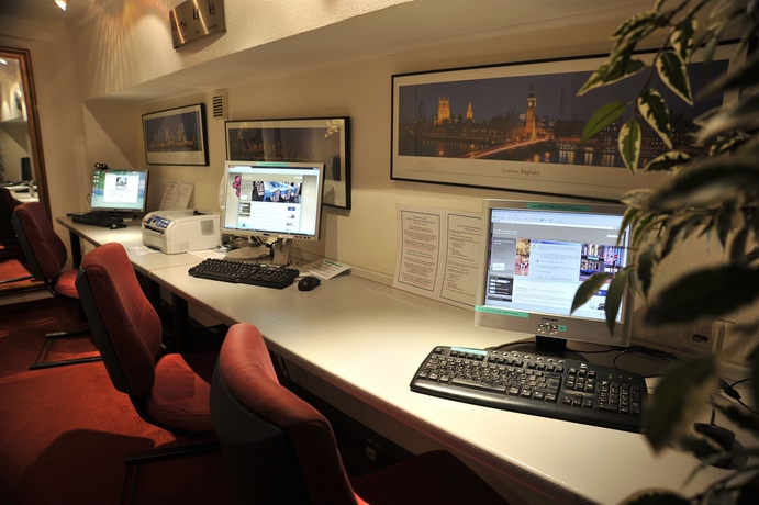 Imagen de los interiores del Hotel Central Molitor. Foto 10