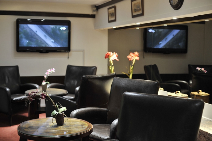 Imagen de los interiores del Hotel Central Molitor. Foto 11