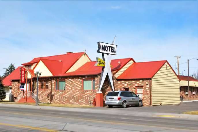 Imagen de los exteriores del Hotel Central Motel Great Falls. Foto 12
