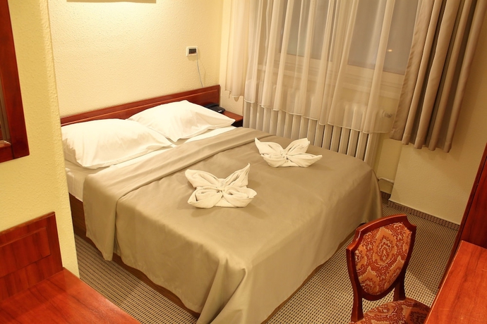 Imagen de la habitación del Hotel Central, NAGYKANIZSA. Foto 5
