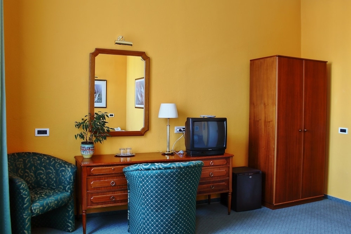Imagen de la habitación del Hotel Central, NAGYKANIZSA. Foto 14