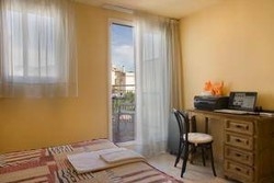 Imagen de la habitación del Hotel Central Normandie. Foto 15