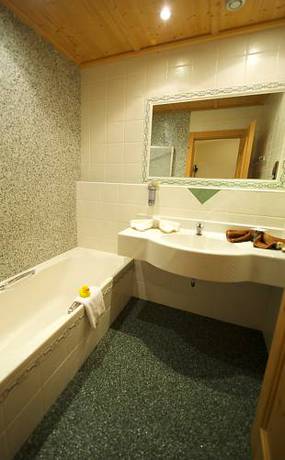 Imagen de la habitación del Hotel Central, PERTISAU. Foto 3