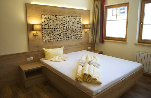 Imagen de la habitación del Hotel Central, PERTISAU. Foto 5