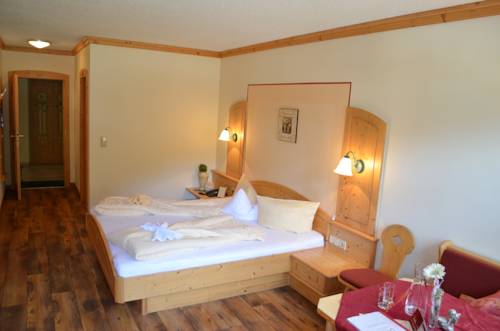 Imagen de la habitación del Hotel Central, PERTISAU. Foto 9