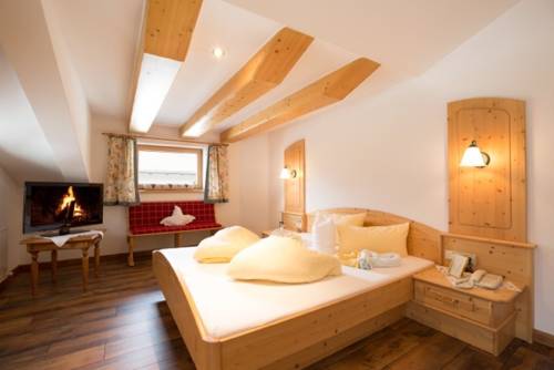 Imagen de la habitación del Hotel Central, PERTISAU. Foto 10