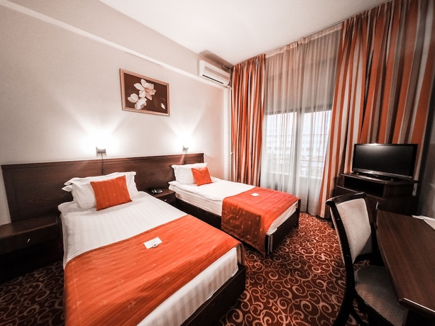 Imagen de la habitación del Hotel Central, PLOIESTI. Foto 5