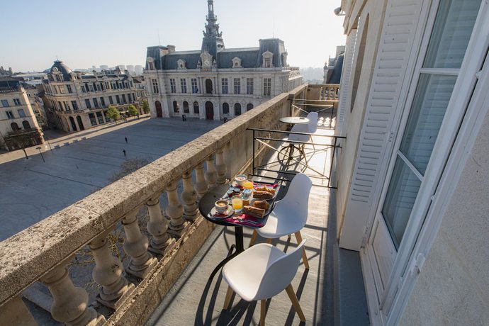 Imagen de la habitación del Hotel Central, POITIERS. Foto 5