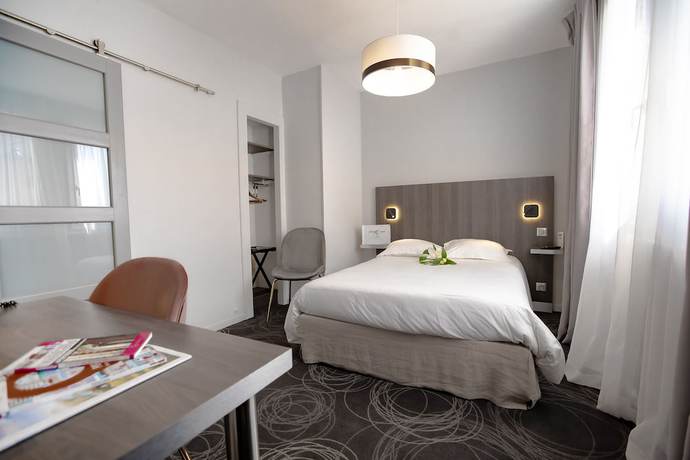 Imagen general del Hotel Central, POITIERS. Foto 1