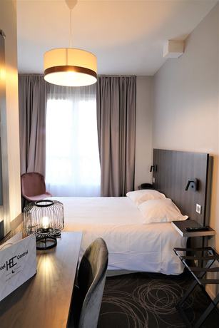 Imagen de la habitación del Hotel Central, POITIERS. Foto 15