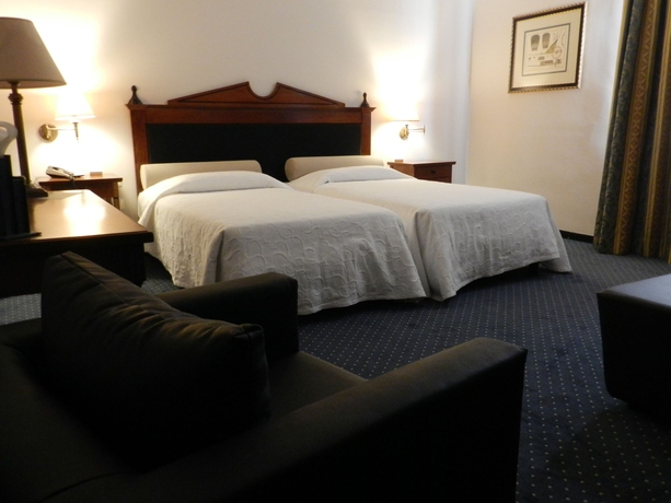 Imagen de la habitación del Hotel Central Palace Federico Ii. Foto 5