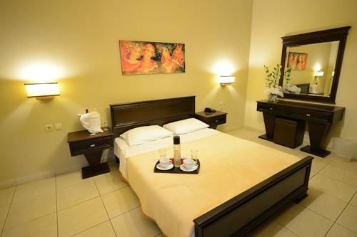 Imagen de la habitación del Hotel Central, Paralia. Foto 6