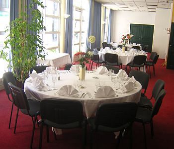Imagen del bar/restaurante del Hotel Central Parc, Oyonnax. Foto 3