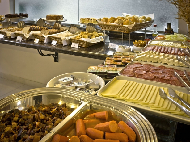 Imagen del bar/restaurante del Hotel Central Park By Bourbon Cascavel. Foto 3