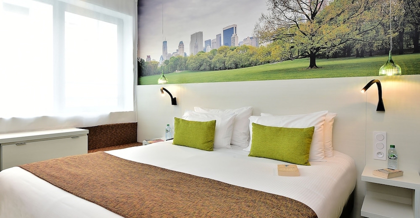 Imagen de la habitación del Hotel Central Park, LA ROCHELLE. Foto 4