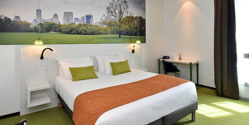 Imagen de la habitación del Hotel Central Park, LA ROCHELLE. Foto 16