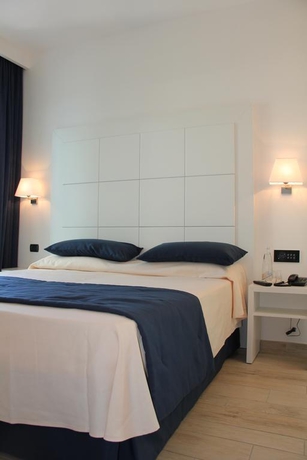 Imagen general del Hotel Central Park, Marina Di Pietrasanta. Foto 8