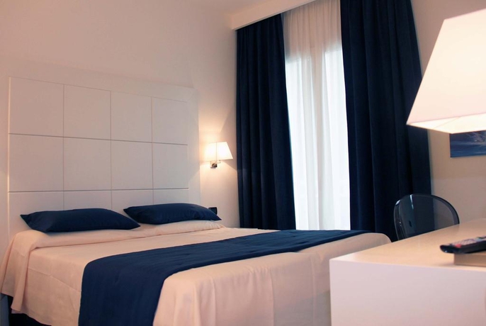 Imagen general del Hotel Central Park, Marina Di Pietrasanta. Foto 9