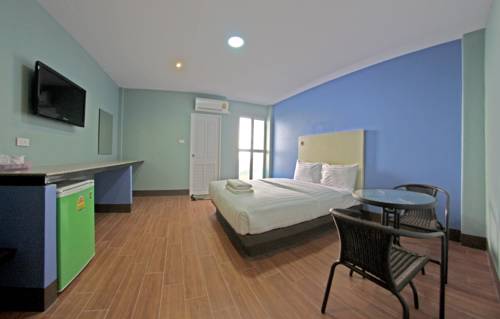 Imagen de la habitación del Hotel Central Park, SING BURI. Foto 6