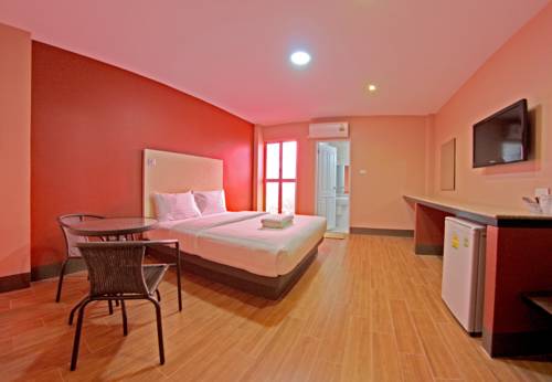 Imagen de la habitación del Hotel Central Park, SING BURI. Foto 7