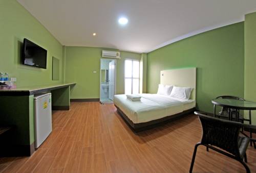 Imagen de la habitación del Hotel Central Park, SING BURI. Foto 8