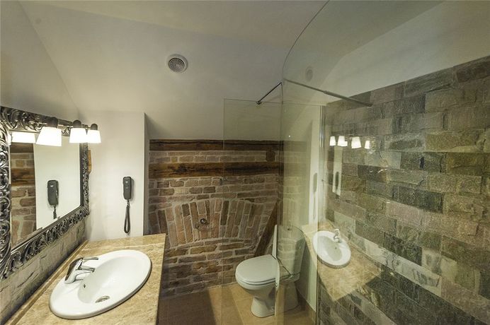 Imagen de la habitación del Hotel Central Park, Sighisoara. Foto 5