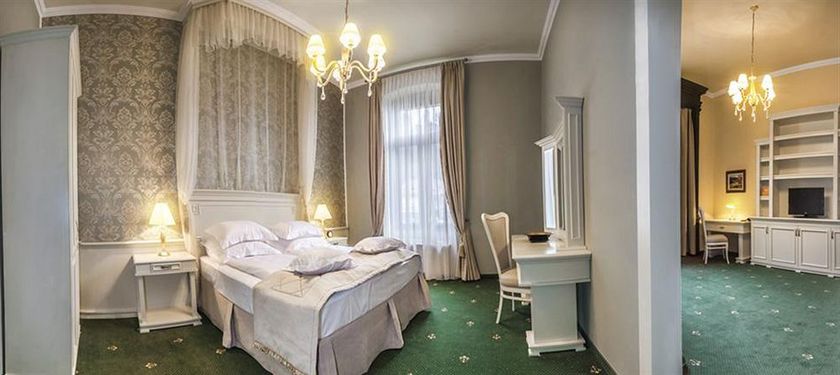 Imagen de la habitación del Hotel Central Park, Sighisoara. Foto 6