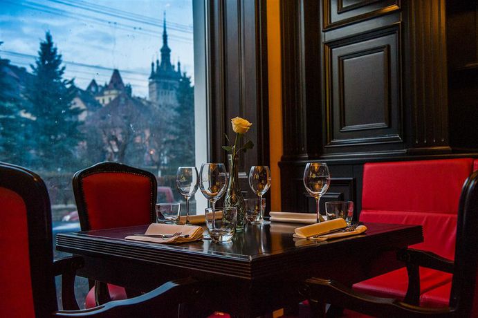 Imagen de la habitación del Hotel Central Park, Sighisoara. Foto 13