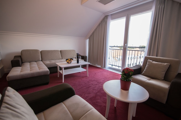 Imagen de la habitación del Hotel Central Park, Trebinje. Foto 8