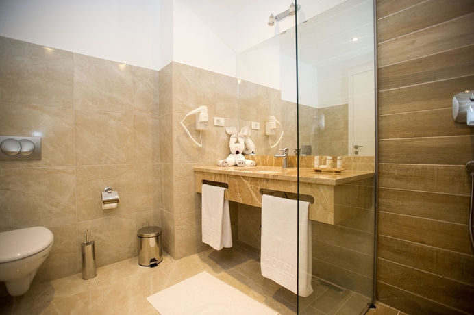 Imagen de la habitación del Hotel Central Park, Trebinje. Foto 15