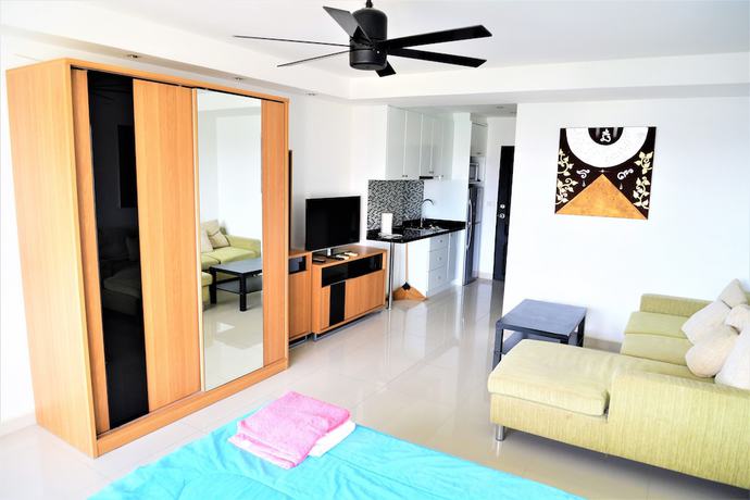 Imagen de la habitación del Hotel Central Pattaya Plaza Condotel. Foto 4