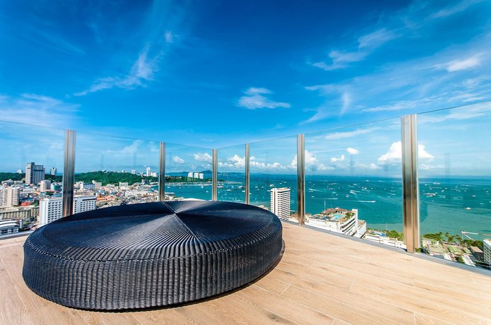 Imagen general del Hotel Central Pattaya Residence - The Base Condo Pattaya. Foto 1