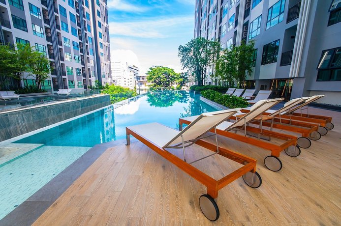 Imagen de la piscina del Hotel Central Pattaya Residence - The Base Condo Pattaya. Foto 18