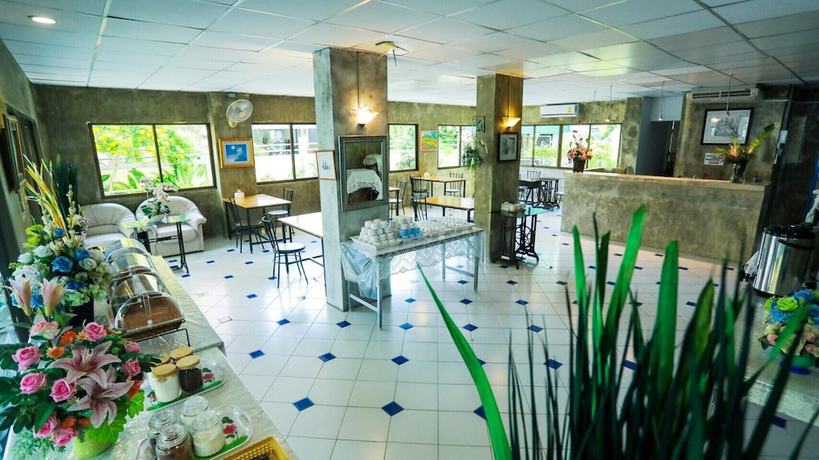 Imagen de los interiores del Hotel Central Place, Rayong. Foto 17