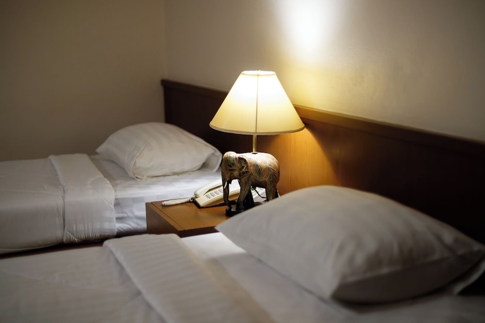 Imagen de la habitación del Hotel Central Place, Samut Sakhon. Foto 7