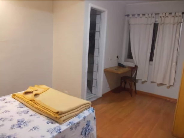 Imagen de la habitación del Hotel Central Plaza Flat. Foto 6