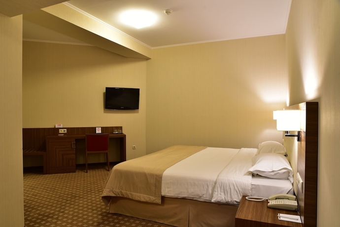 Imagen de la habitación del Hotel Central Plaza, Piatra Neamt. Foto 6