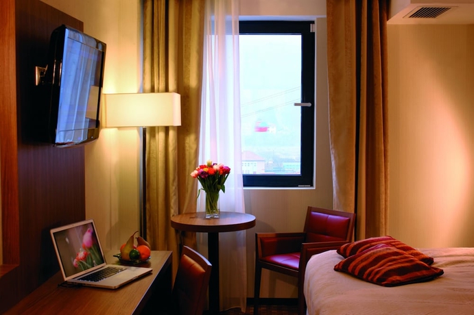 Imagen de la habitación del Hotel Central Plaza, Piatra Neamt. Foto 10